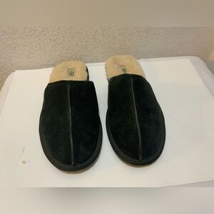 UGG Scuff Slippers Mens 12 Black Mule Shearling Lined Split Toe Suede 5776